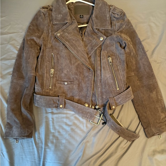 Stylish Gray Suede Women's Jacket - Picture 1 of 7